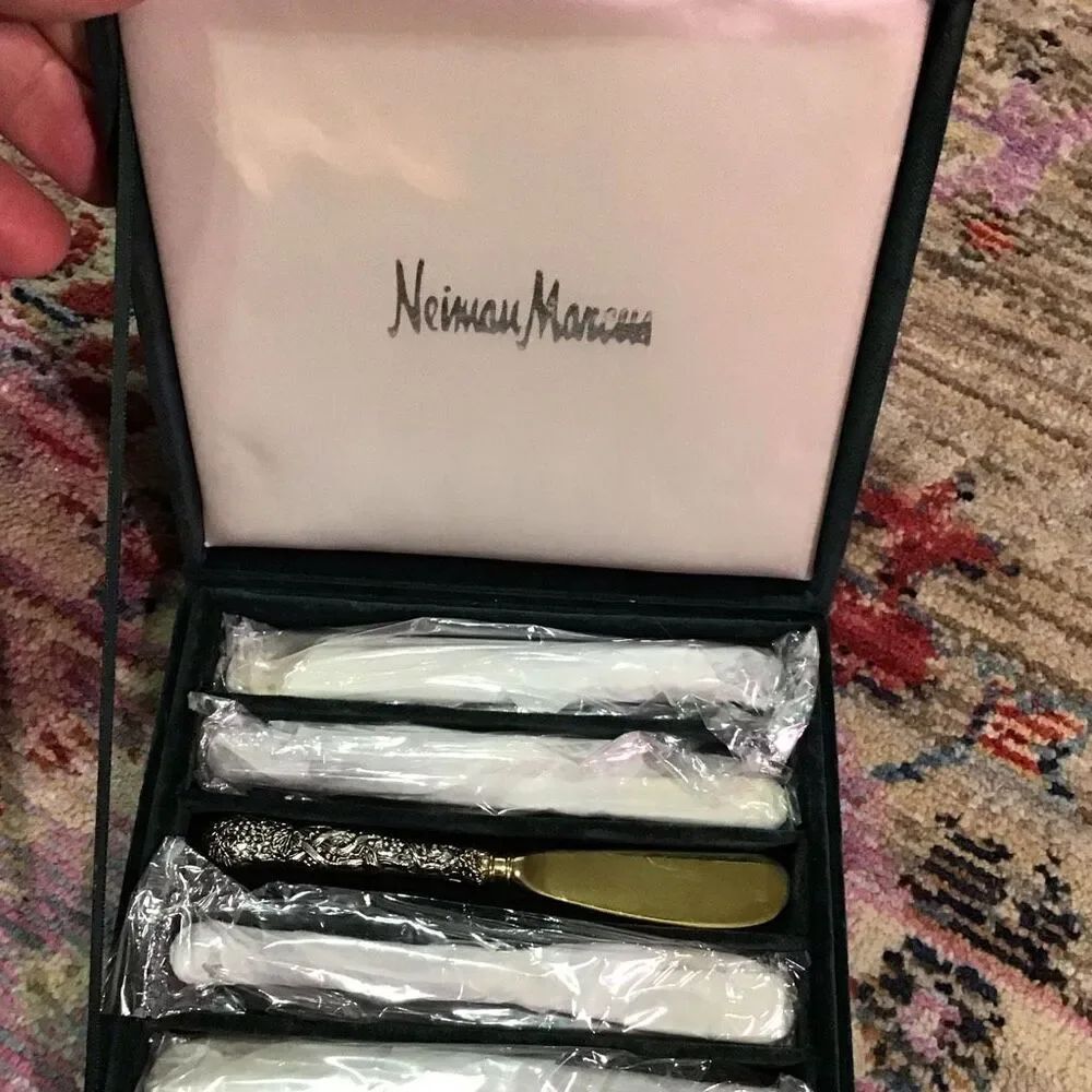 Set Of six, Neiman Marcus, butter/cheese knives by Gottinger silver
